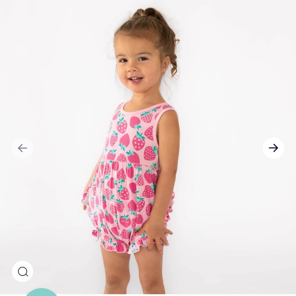 BNWT/NIB Little Sleepies Bubble Romper- Sweet Strawberries 3T